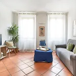 Palazzuolo By San Collection
